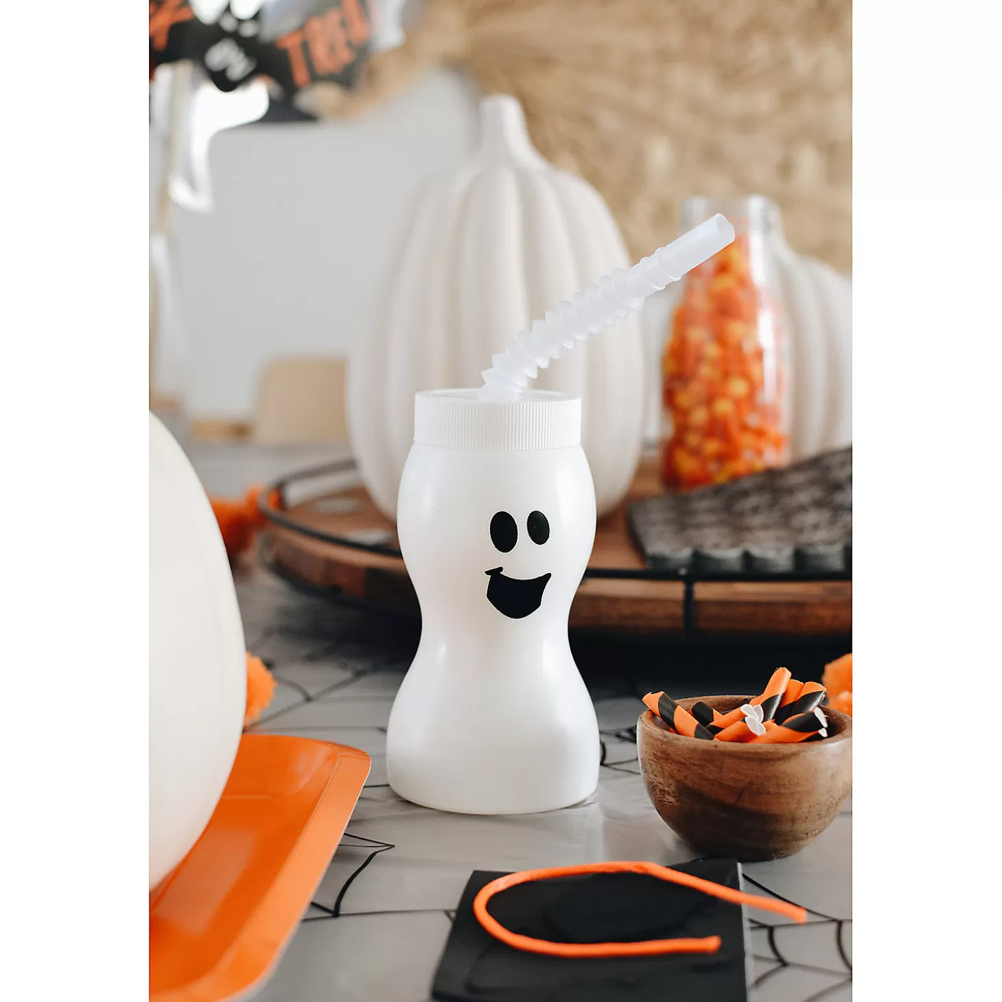Best Sale Molded Ghost Bpa-Free Plastic Cups With Lids & Straws - 12 Ct. Tableware