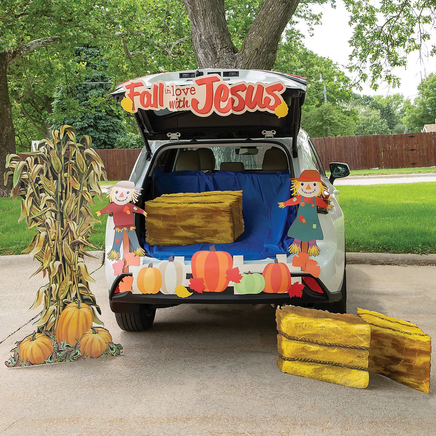 Discount Religious Scarecrow Trunk-Or-Treat Decorating Kit - 22 Pc. Halloween Fun Kits