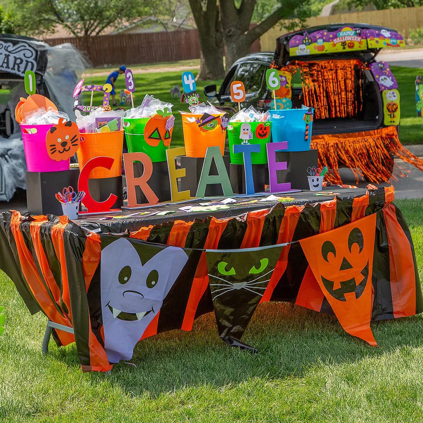 Outlet Trunk-Or-Treat Craft Station - 318 Pc. Halloween Fun Kits